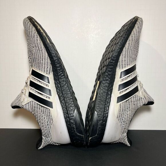 Mens ADIDAS Ultra Boost 4.0 DNA Oreo Athletic Shoes / Size 12 - Picture 6 of 9